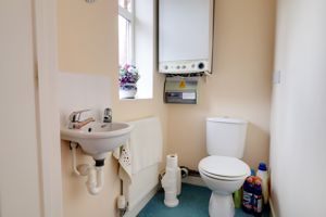 Guest WC- click for photo gallery